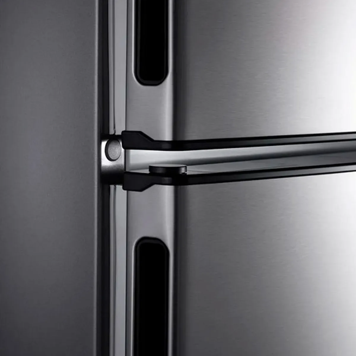 REFRIGERADORA INDURAMA RI 405 AVANT PLUS C/D CR